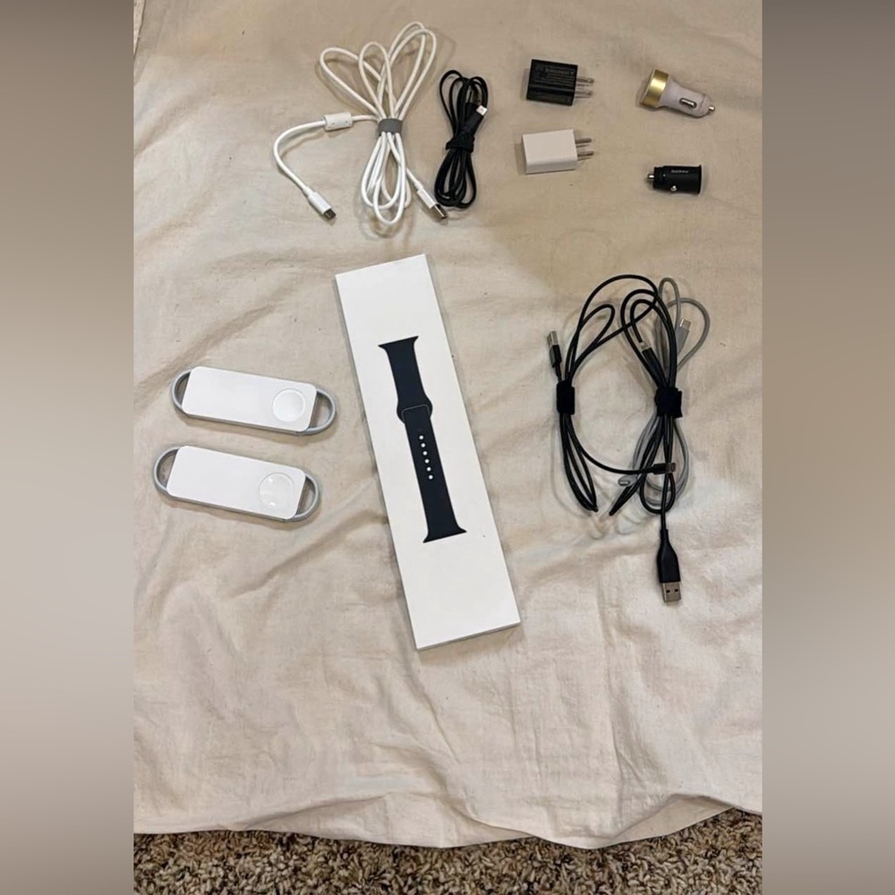 Cell Phone charging/ Apple Watch accessory bundle